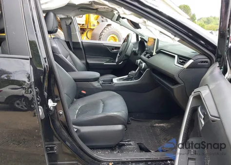 2021 Toyota Rav4 Xle Premium from USA, damaged, VIN 2T3A1RFV7MC145340